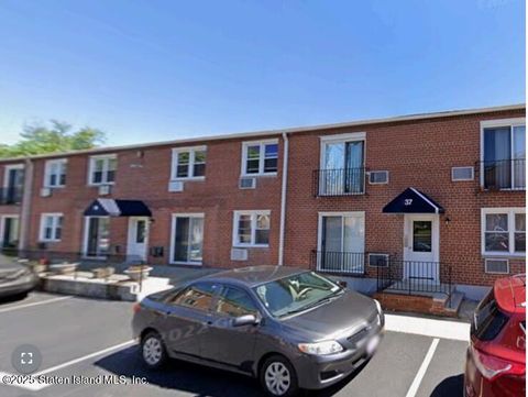 Photo of 37 Vera Street #10a, Staten Island, NY 10305 (MLS # 2507119)