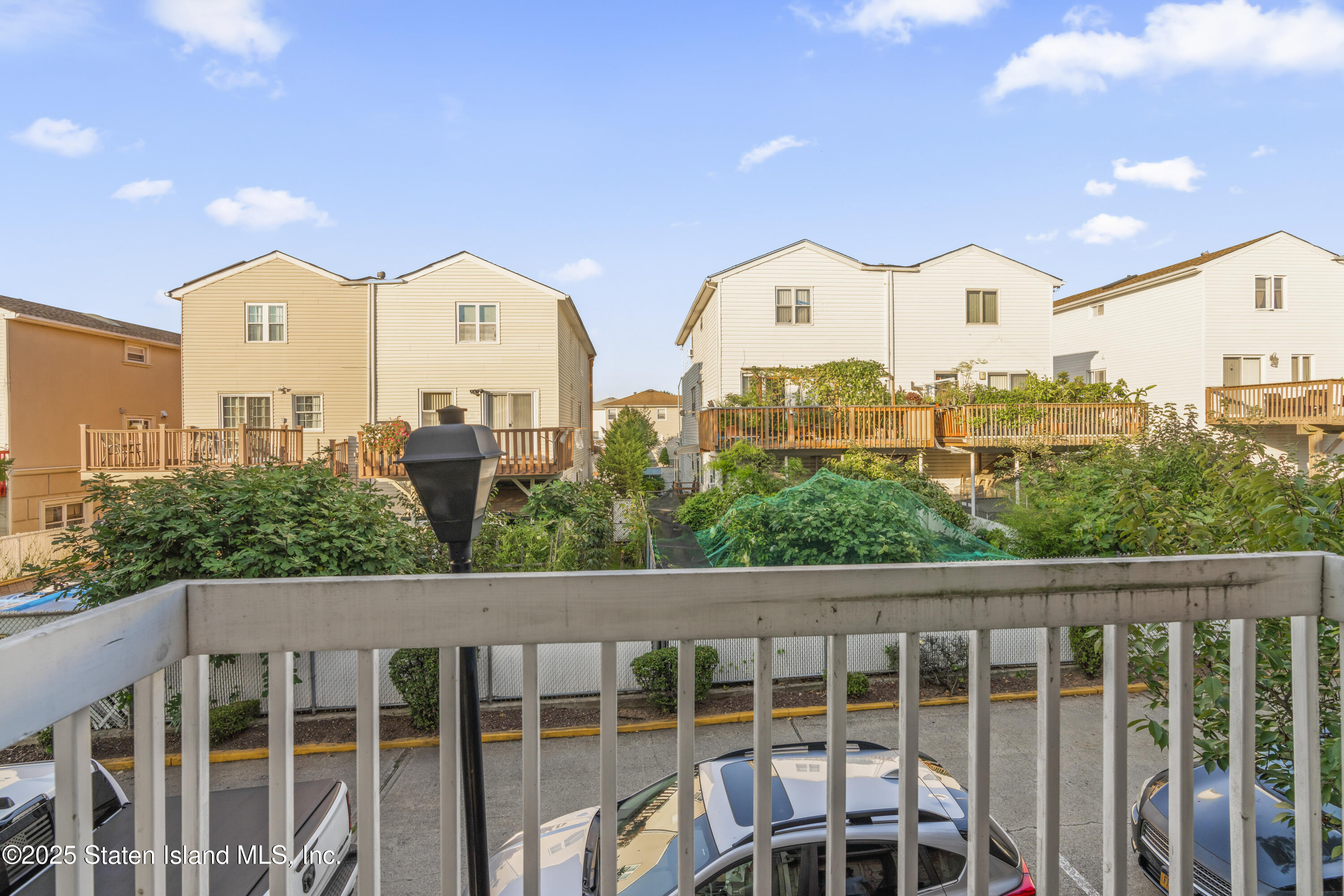 35 N Country Dr Dr #A, Staten Island, New York image 10