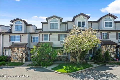 Photo of 29 Croft Court, Staten Island, NY 10306 (MLS # 2603678)