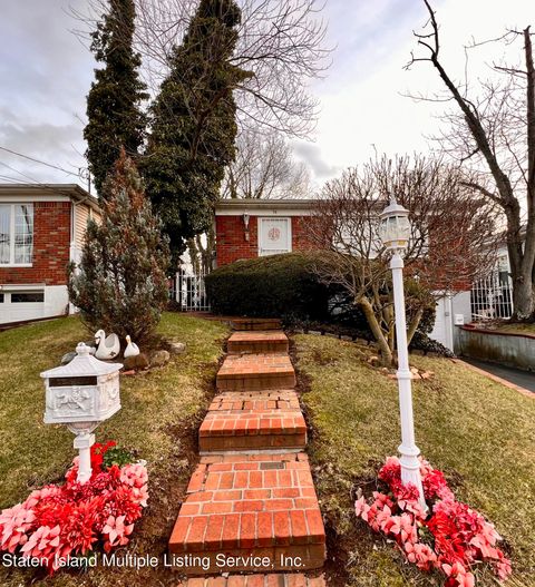 Photo of 78 Buffington Avenue, Staten Island, NY 10312 (MLS # 1159925)
