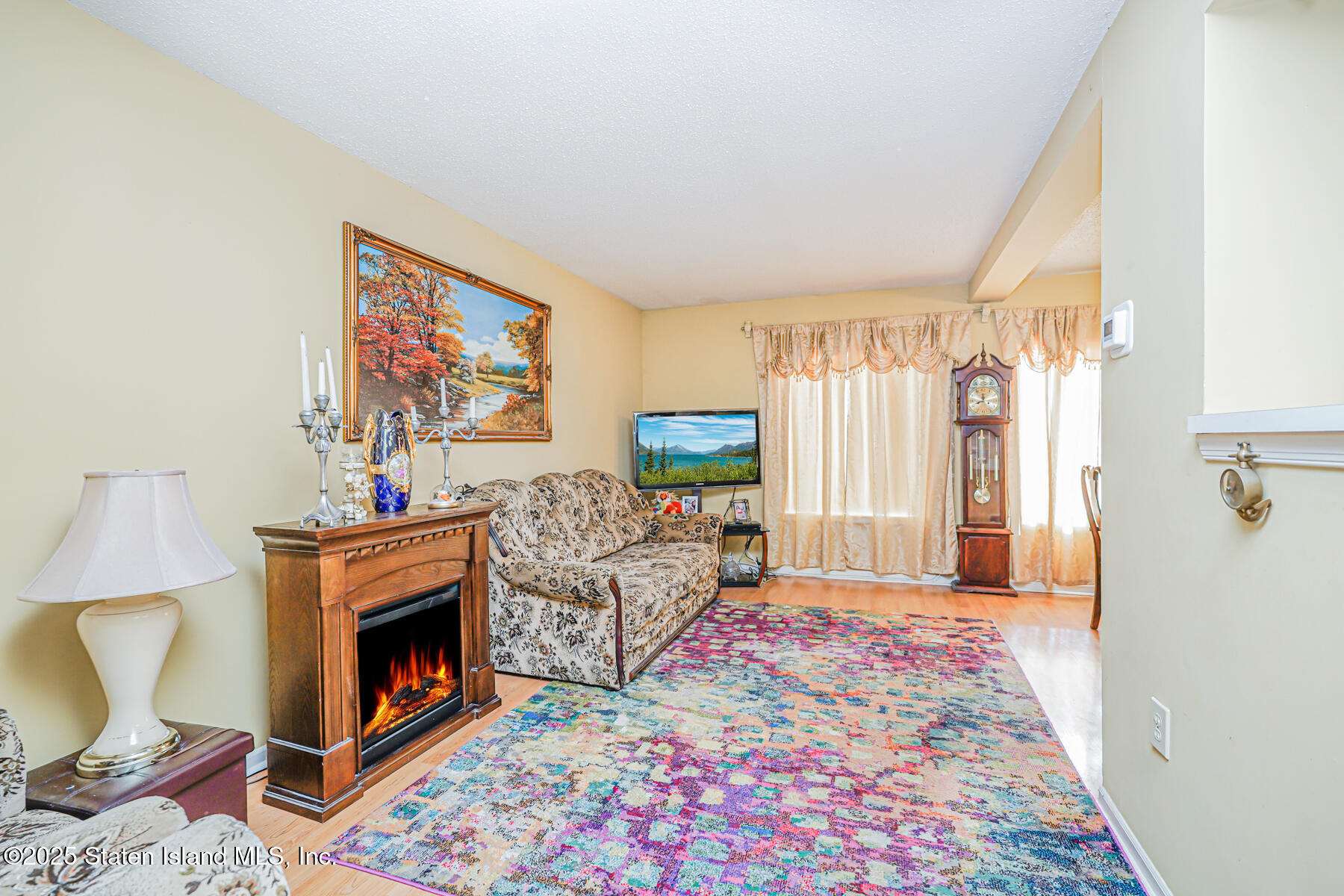 344 Ilyssa Way, Staten Island, New York image 5