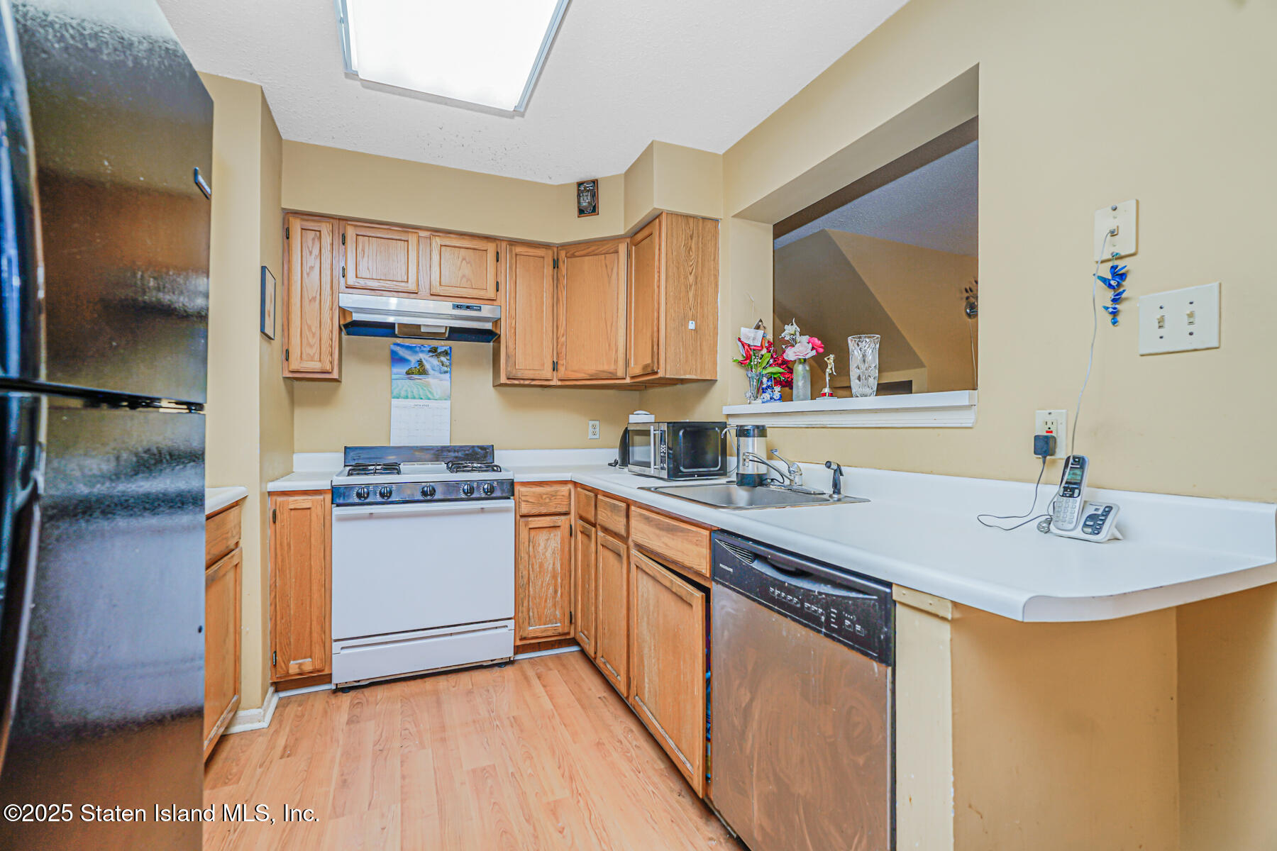 344 Ilyssa Way, Staten Island, New York image 13