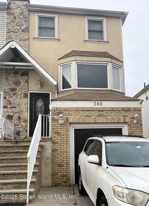 Photo of 288 Nome Avenue, Staten Island, NY 10314 (MLS # 2501607)