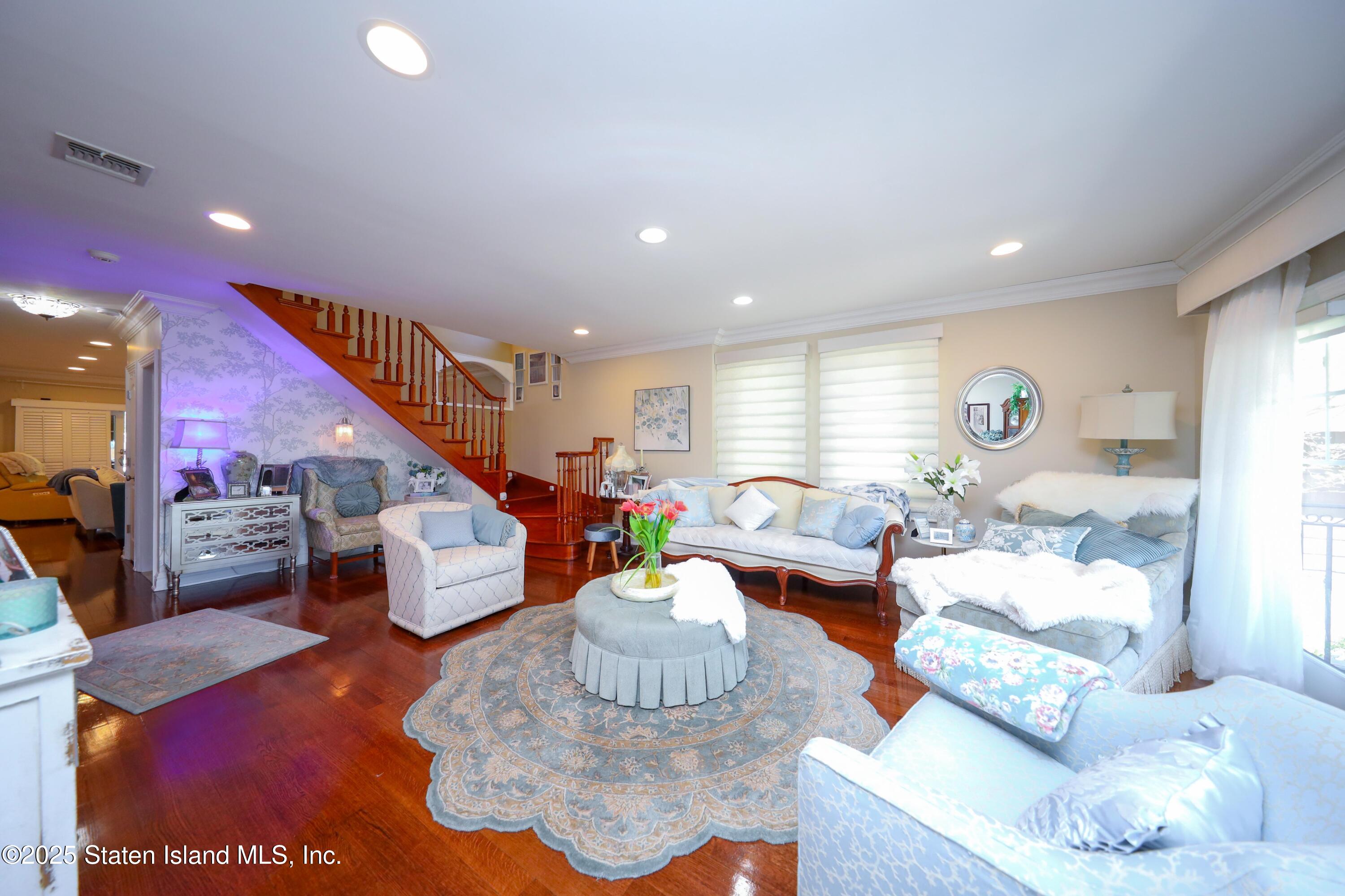 63 Finlay Avenue, Staten Island, New York image 10