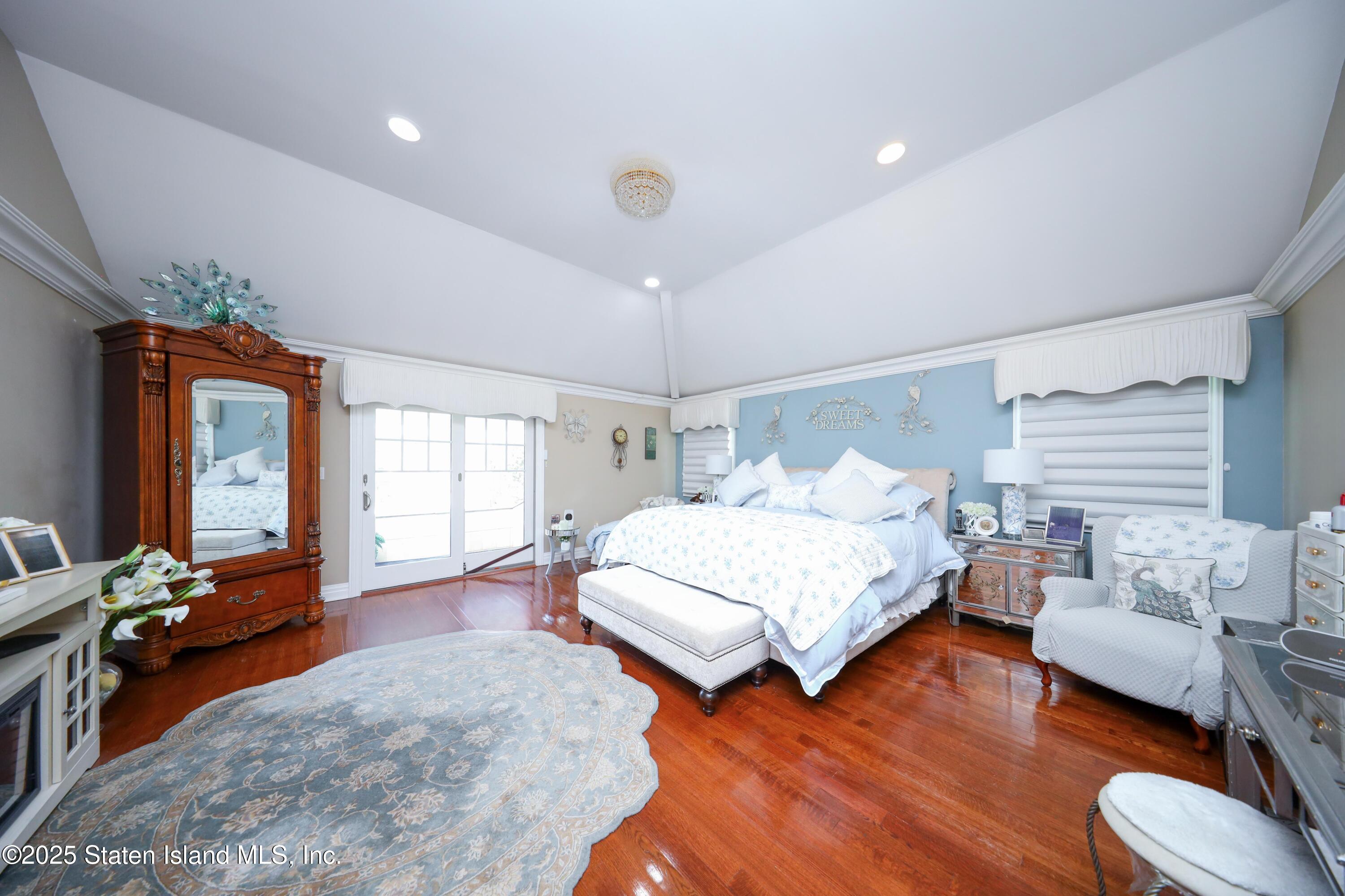 63 Finlay Avenue, Staten Island, New York image 25