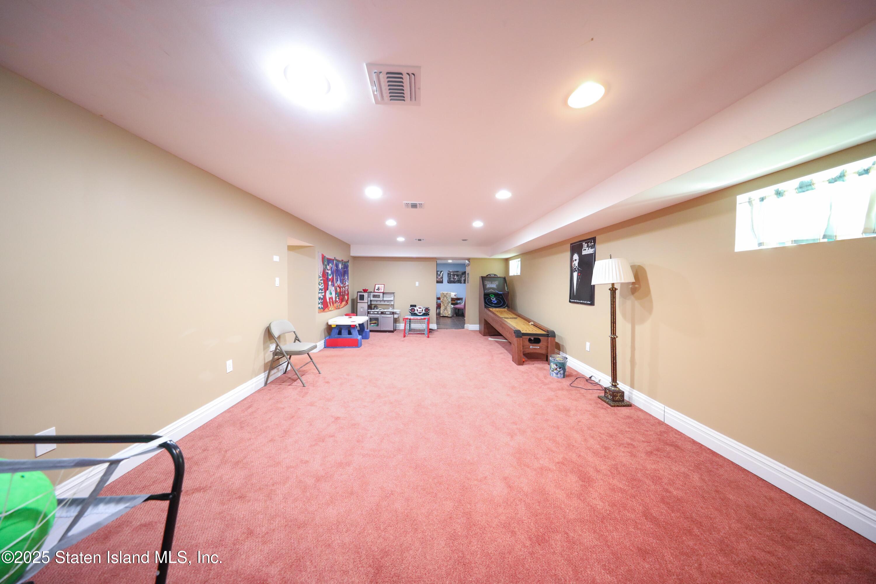 63 Finlay Avenue, Staten Island, New York image 39