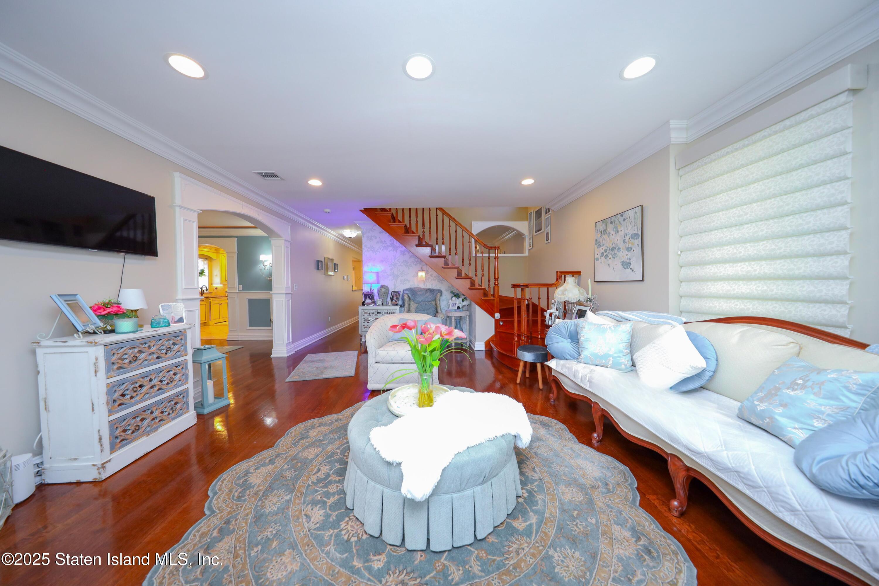 63 Finlay Avenue, Staten Island, New York image 12
