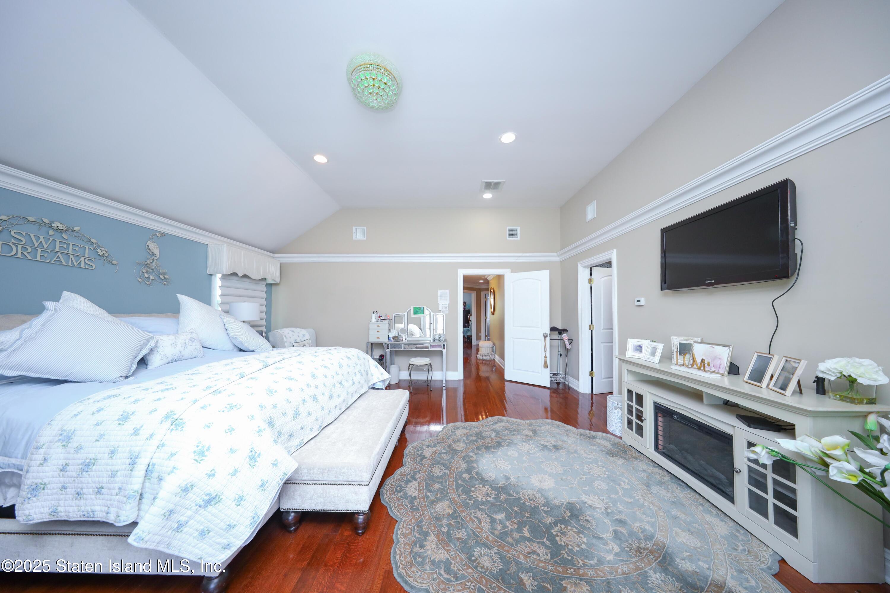 63 Finlay Avenue, Staten Island, New York image 27