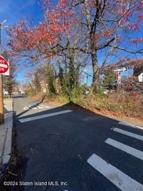 Photo of 0 Seely Lane, Staten Island, NY 10308 (MLS # 2406589)