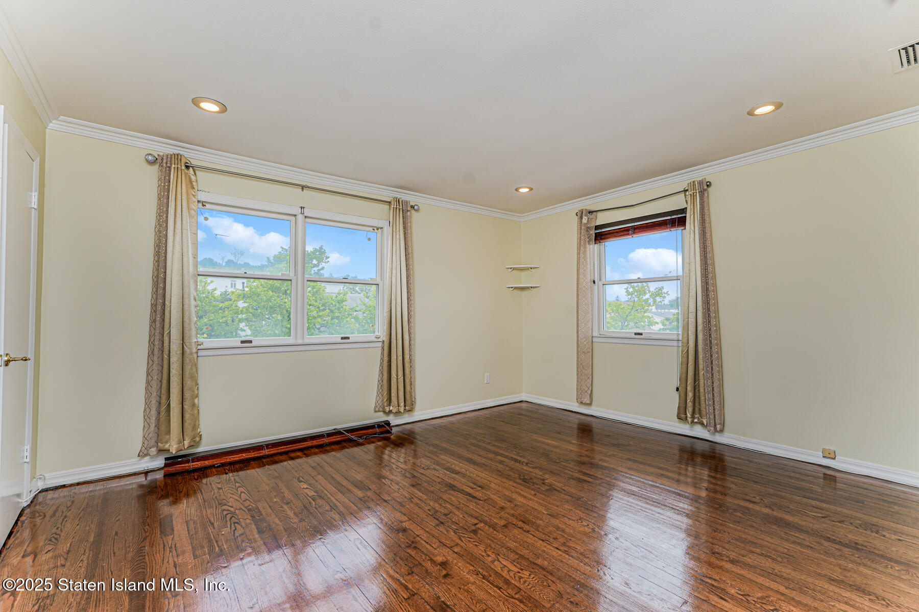 284 Todt Hill Road, Staten Island, New York image 21