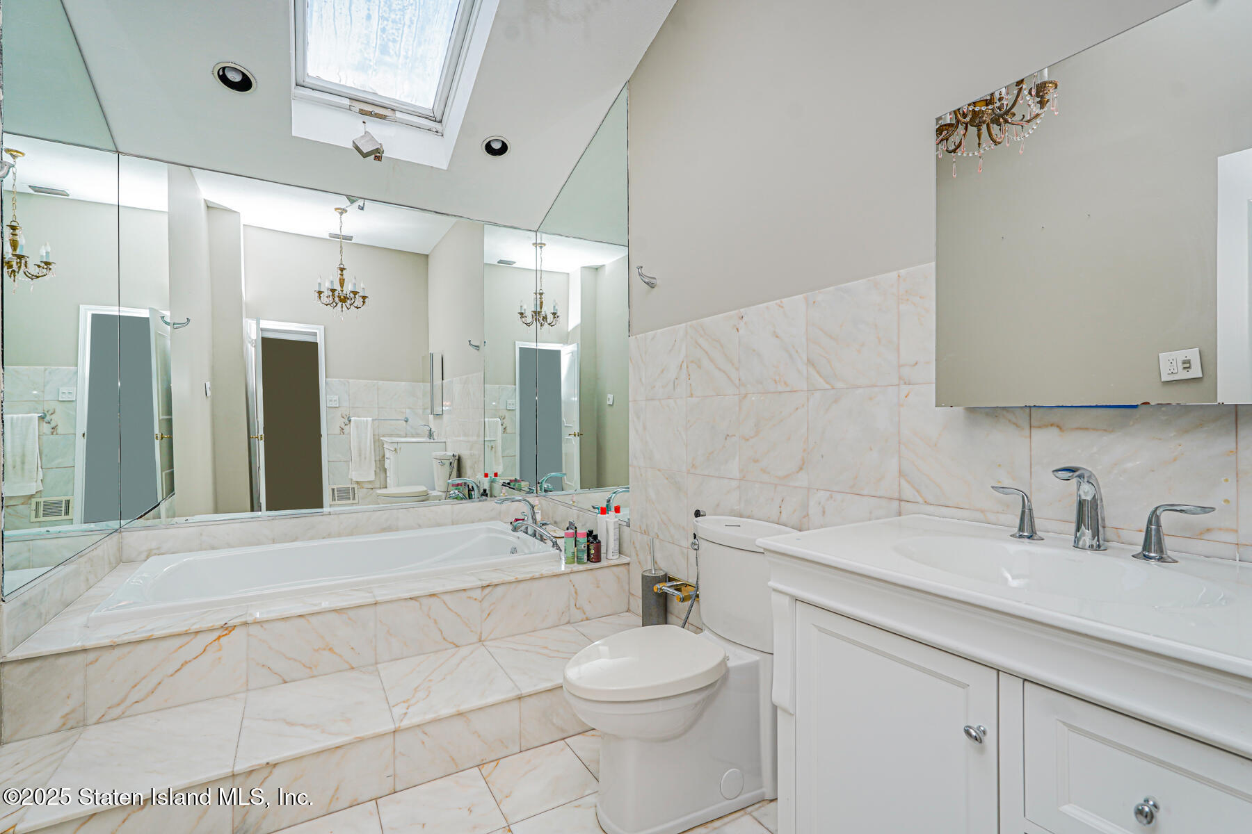 284 Todt Hill Road, Staten Island, New York image 18
