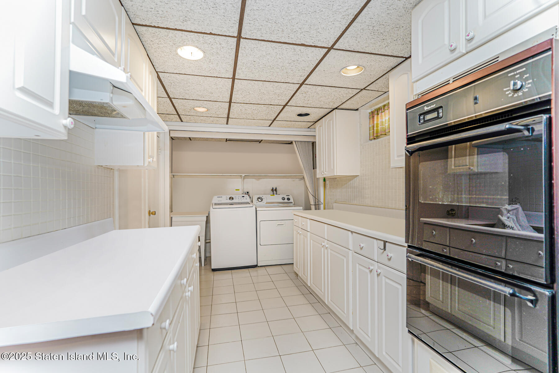284 Todt Hill Road, Staten Island, New York image 27