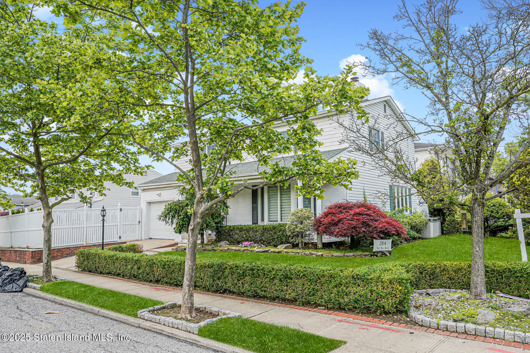 284 Todt Hill Road, Staten Island, New York image 2