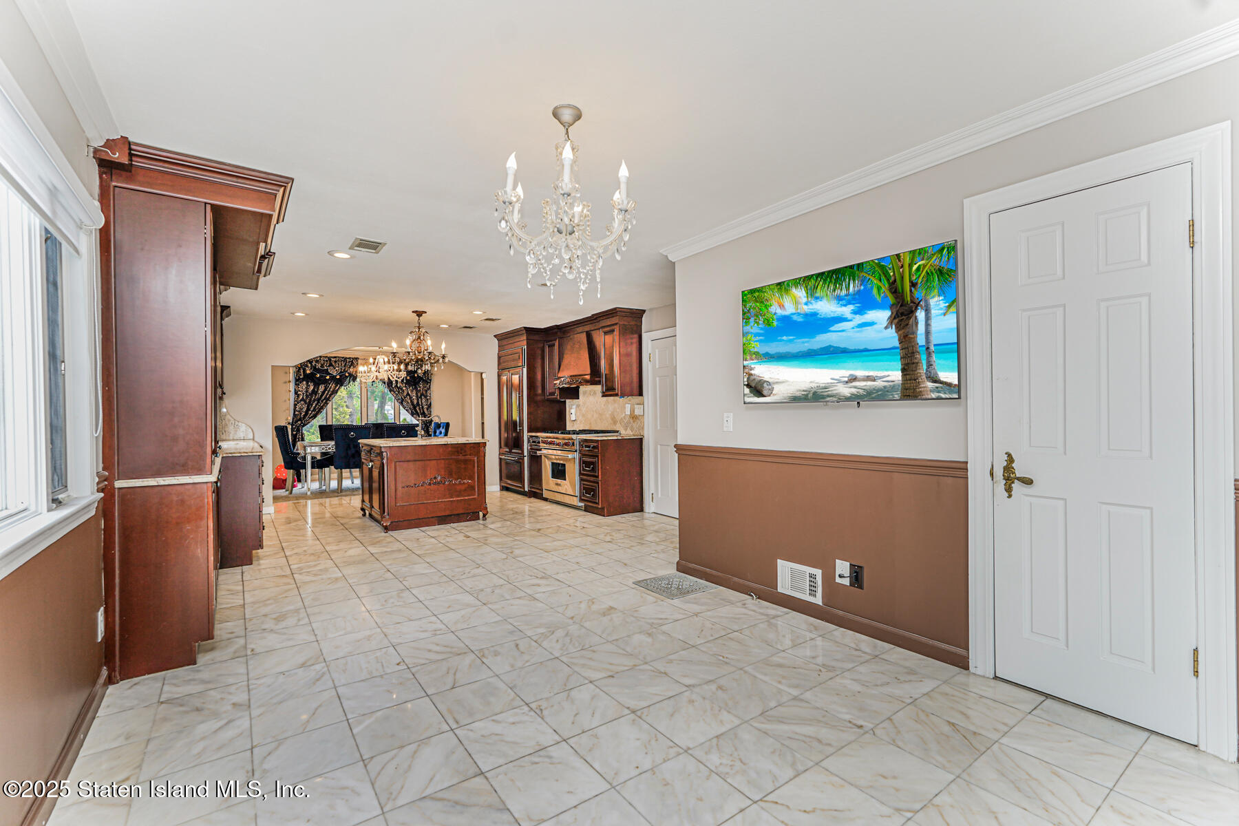 284 Todt Hill Road, Staten Island, New York image 12