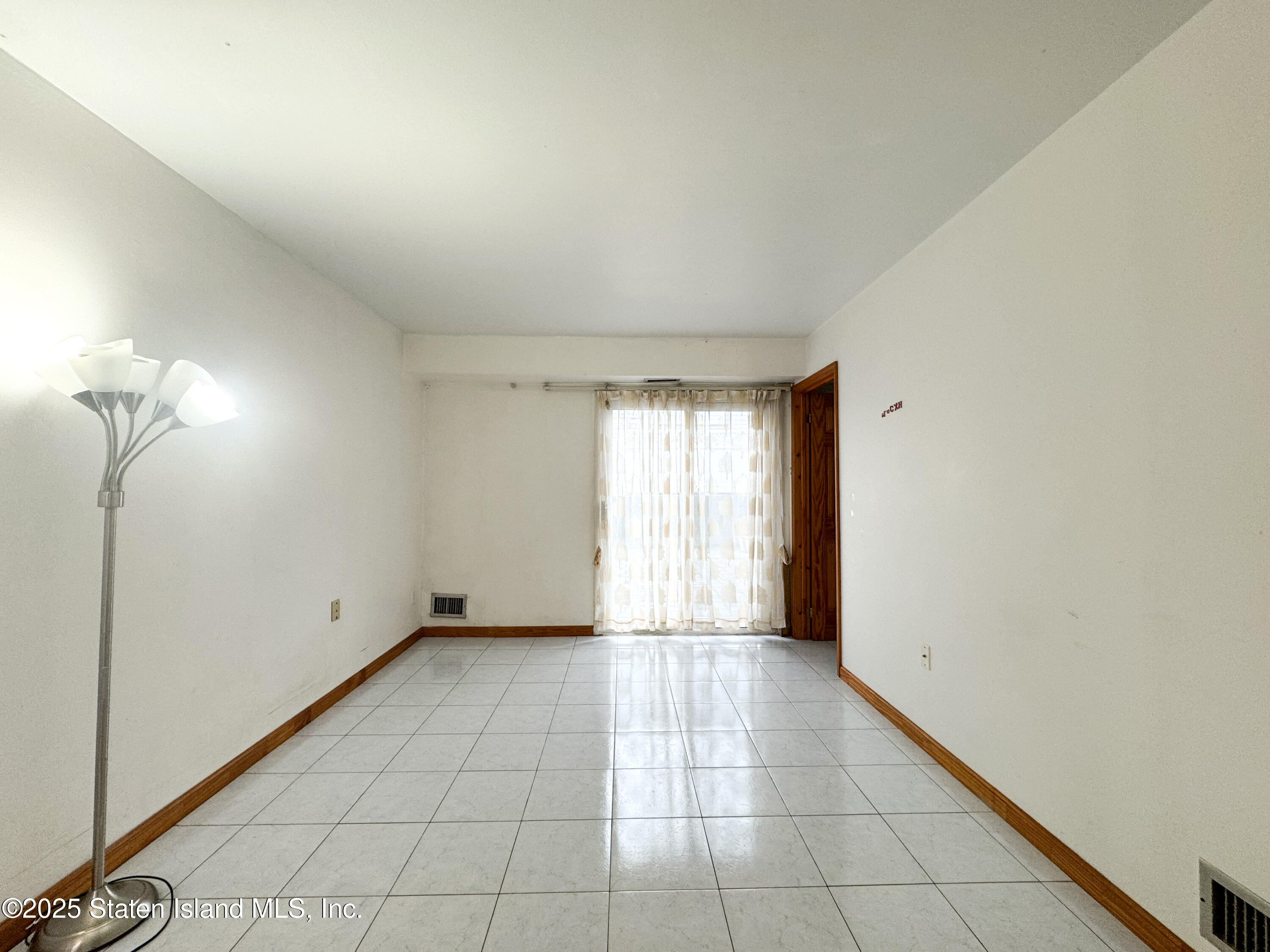 75 Dover Green, Staten Island, New York image 29