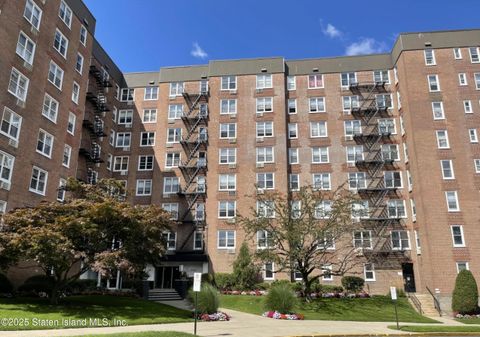 Photo of 350 Richmond Terrace Terrace #5f, Staten Island, NY 10301 (MLS # 2600200)