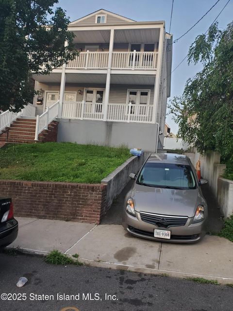 Photo of 69 Dehart Avenue #1st, Staten Island, NY 10303 (MLS # 2504043)