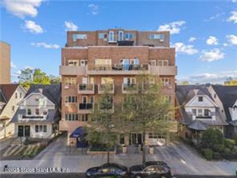 Condo For Sale - 2408 Ocean Avenue #4<br/> Kings County, Brooklyn, NY 11229