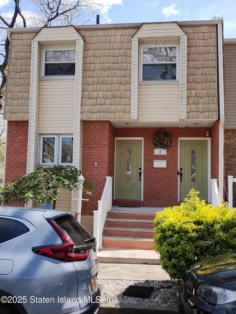 Photo of 2 Remsen Street, Staten Island, NY 10304 (MLS # 2502232)