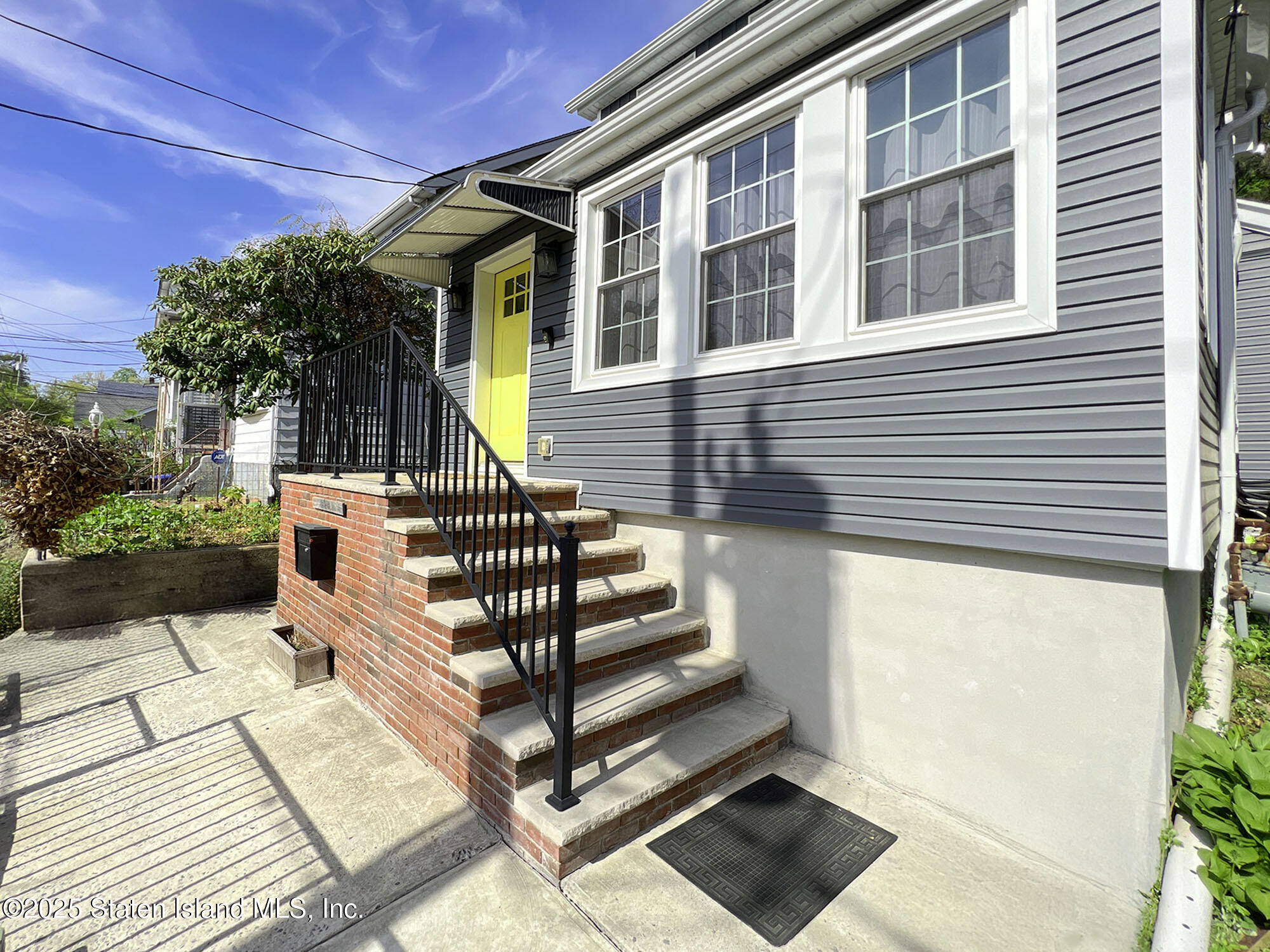333 Lafayette Avenue, Staten Island, New York image 3