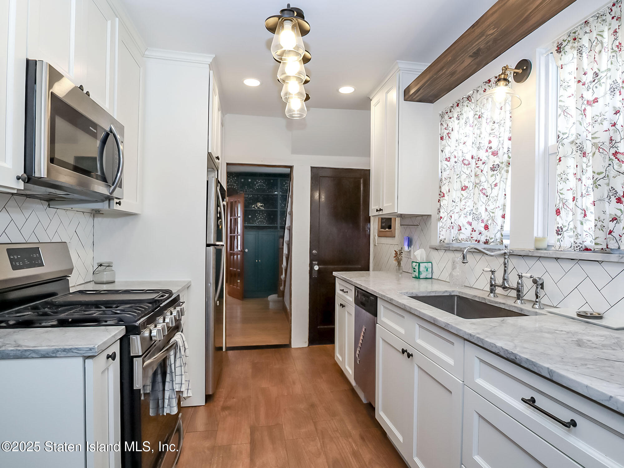 333 Lafayette Avenue, Staten Island, New York image 11