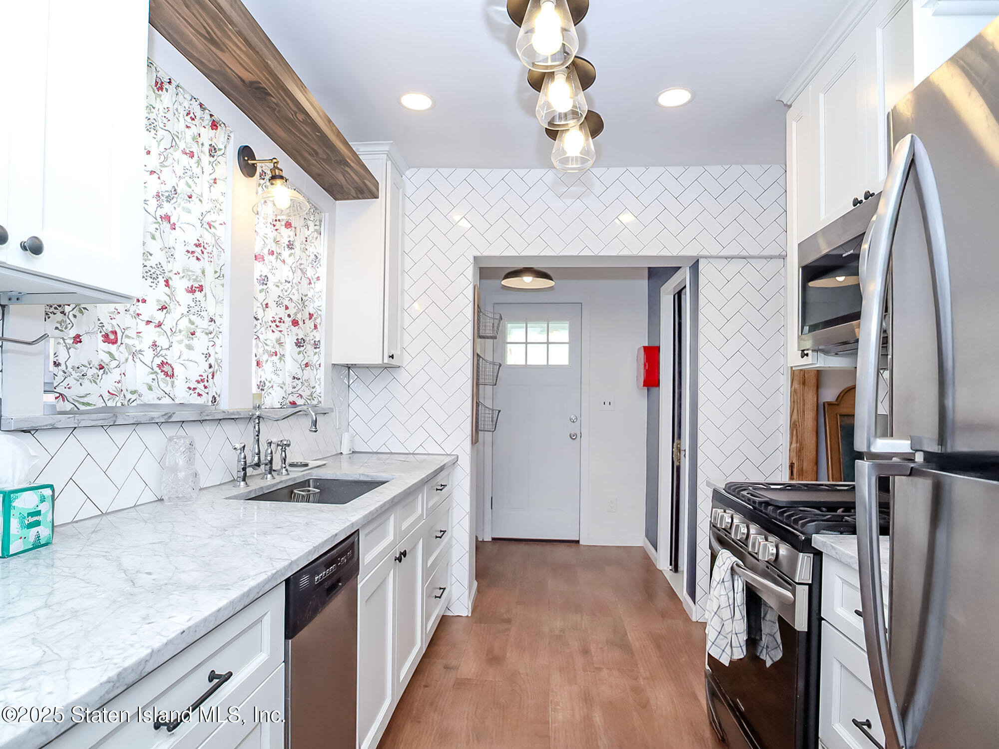 333 Lafayette Avenue, Staten Island, New York image 10