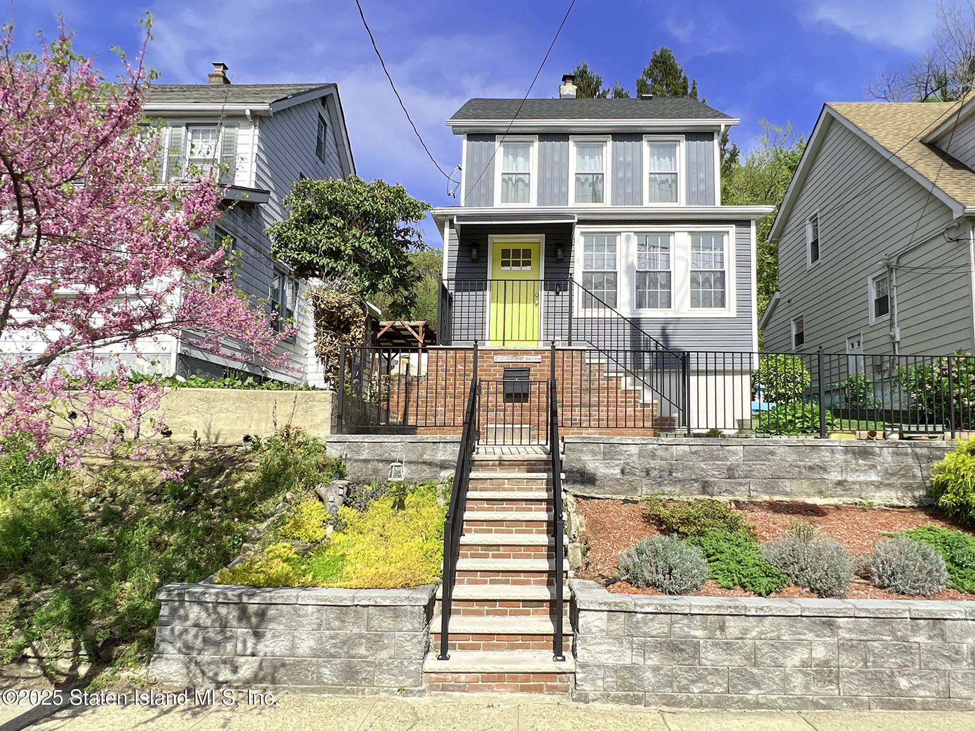 333 Lafayette Avenue, Staten Island, New York image 1