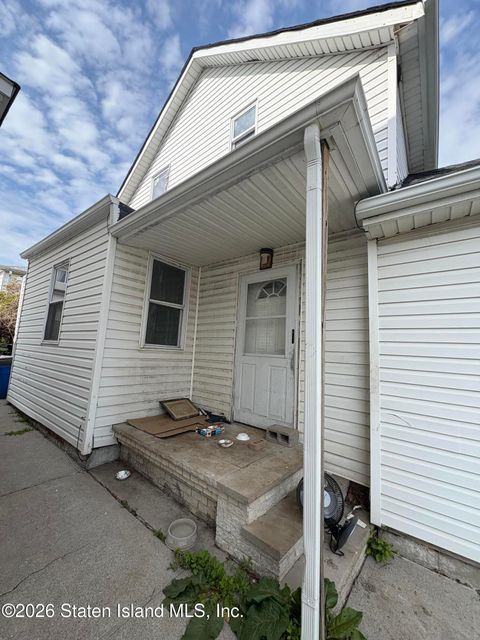 Photo of 49 Foch Avenue, Staten Island, NY 10305 (MLS # 2602203)