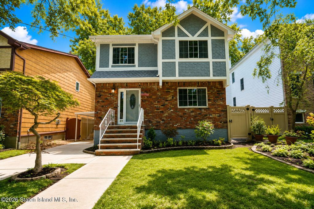 Photo of 81 Tuckahoe Avenue, Staten Island, NY 10312 (MLS # 2603876)