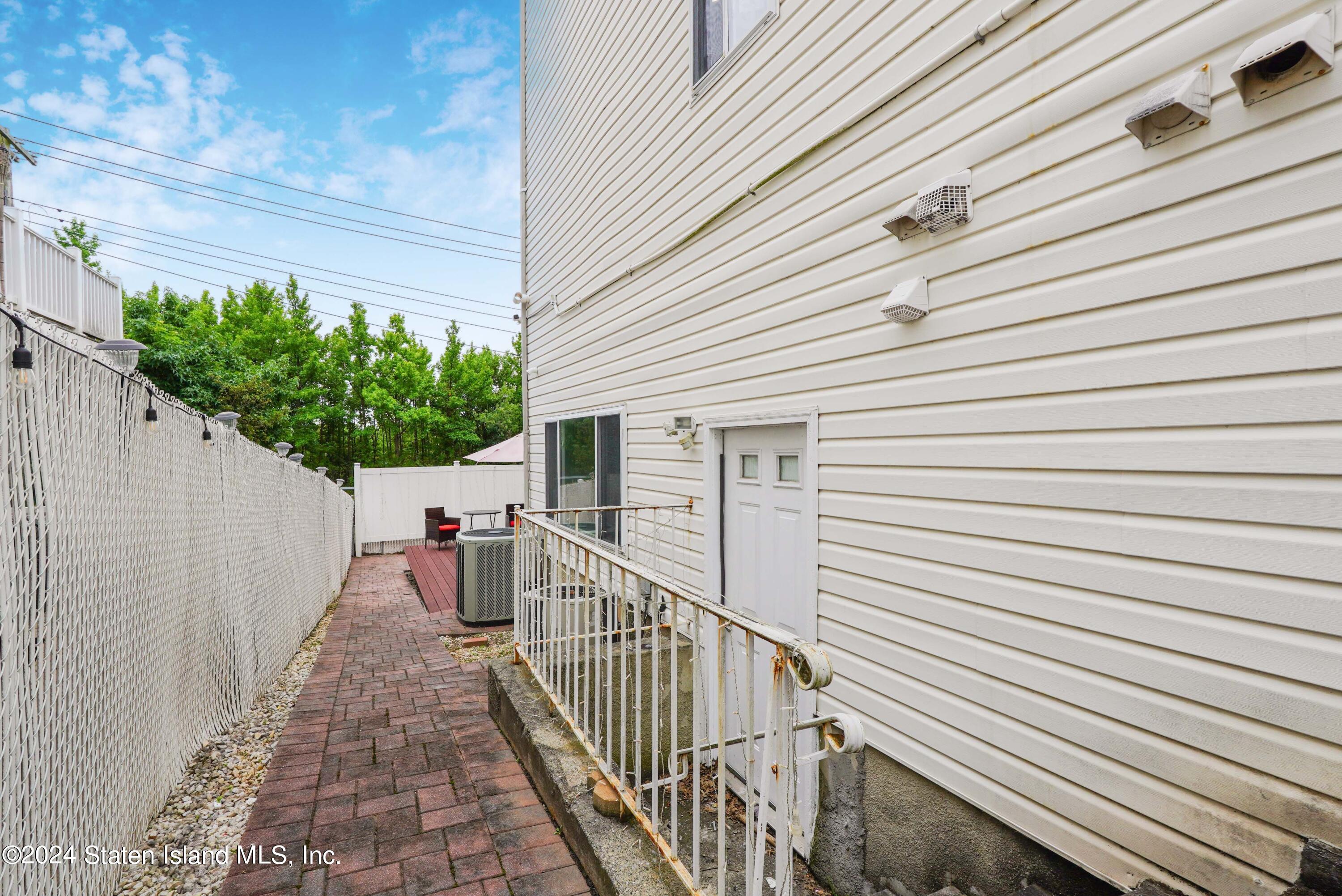 56 Ambassador Lane, Staten Island, New York image 30