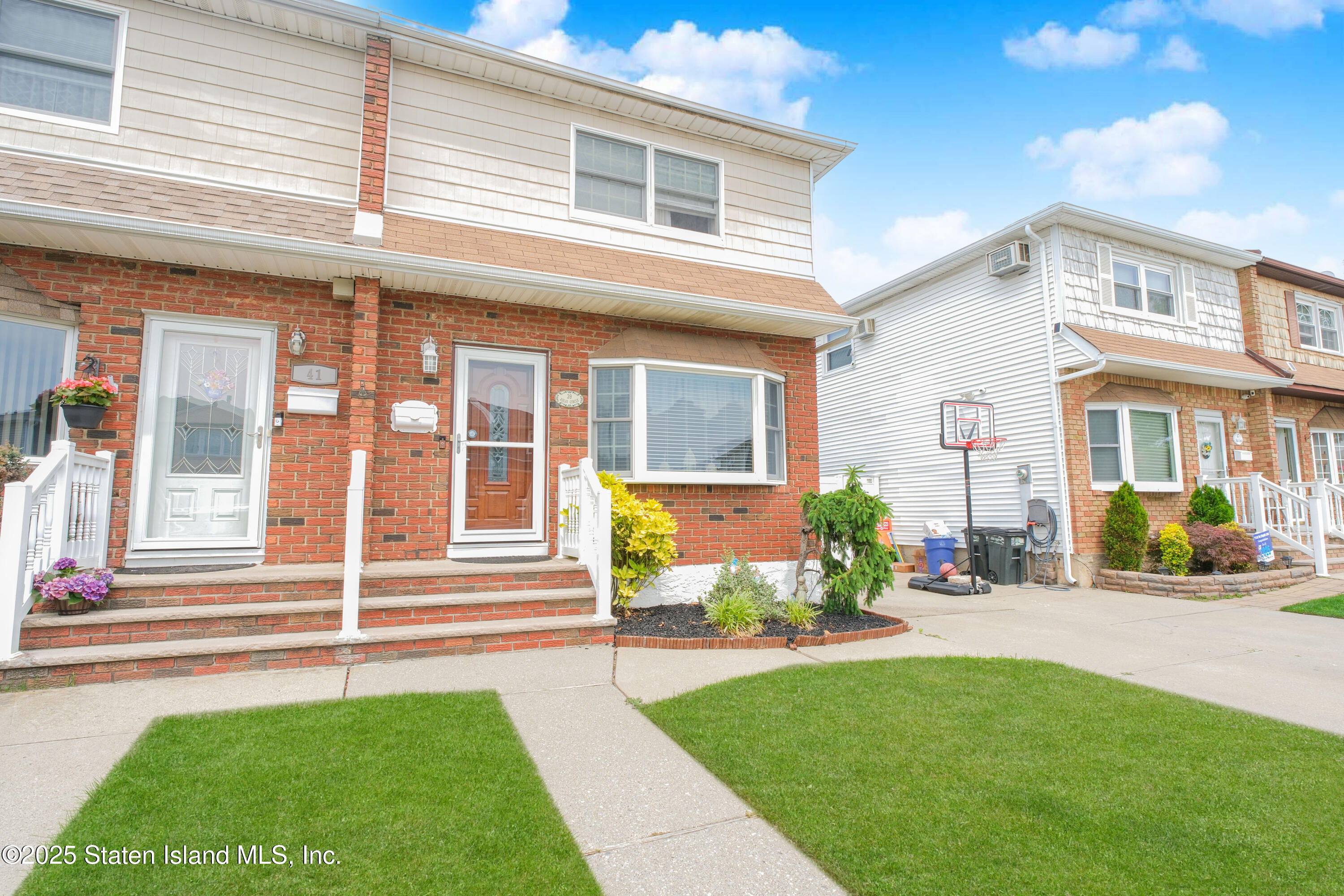39 Adlai Circle, Staten Island, New York image 3