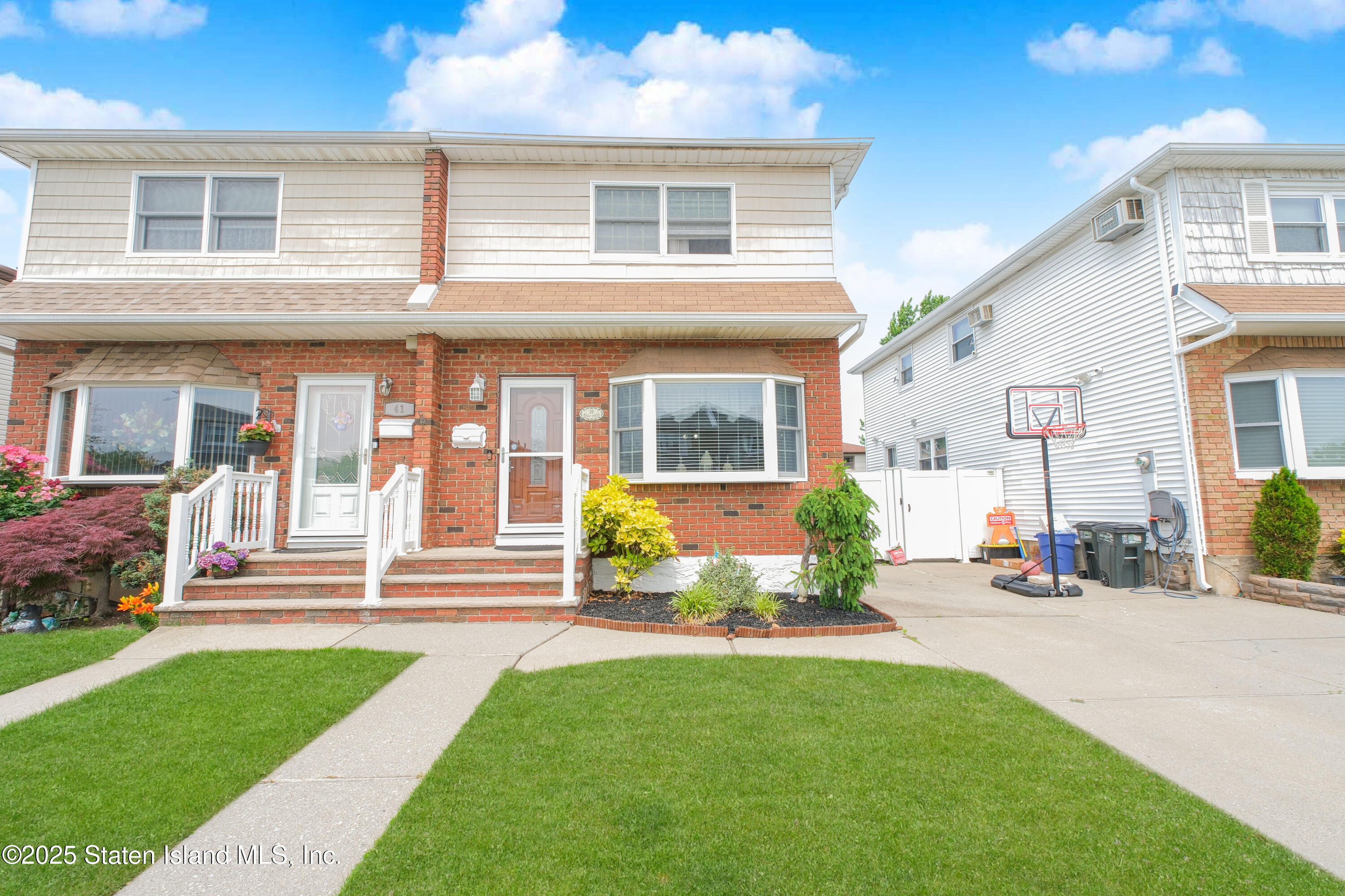 39 Adlai Circle, Staten Island, New York image 2