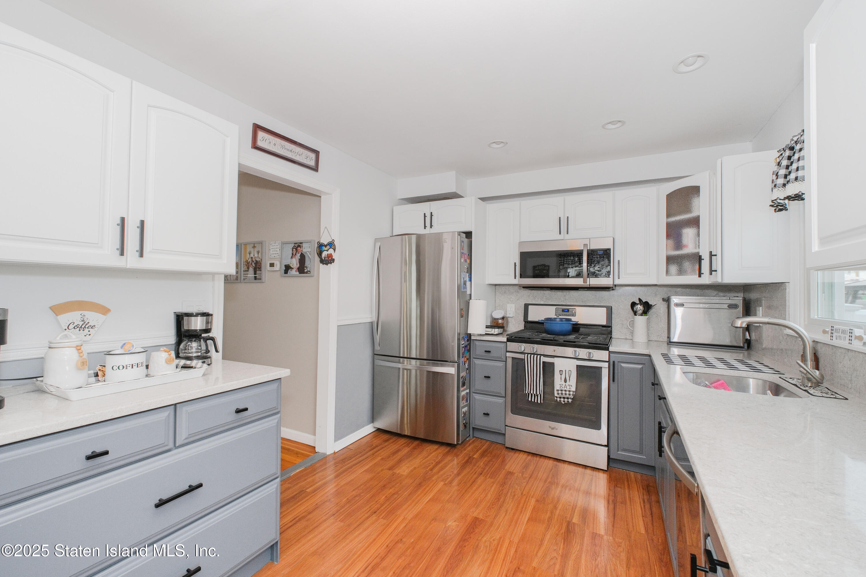 39 Adlai Circle, Staten Island, New York image 12