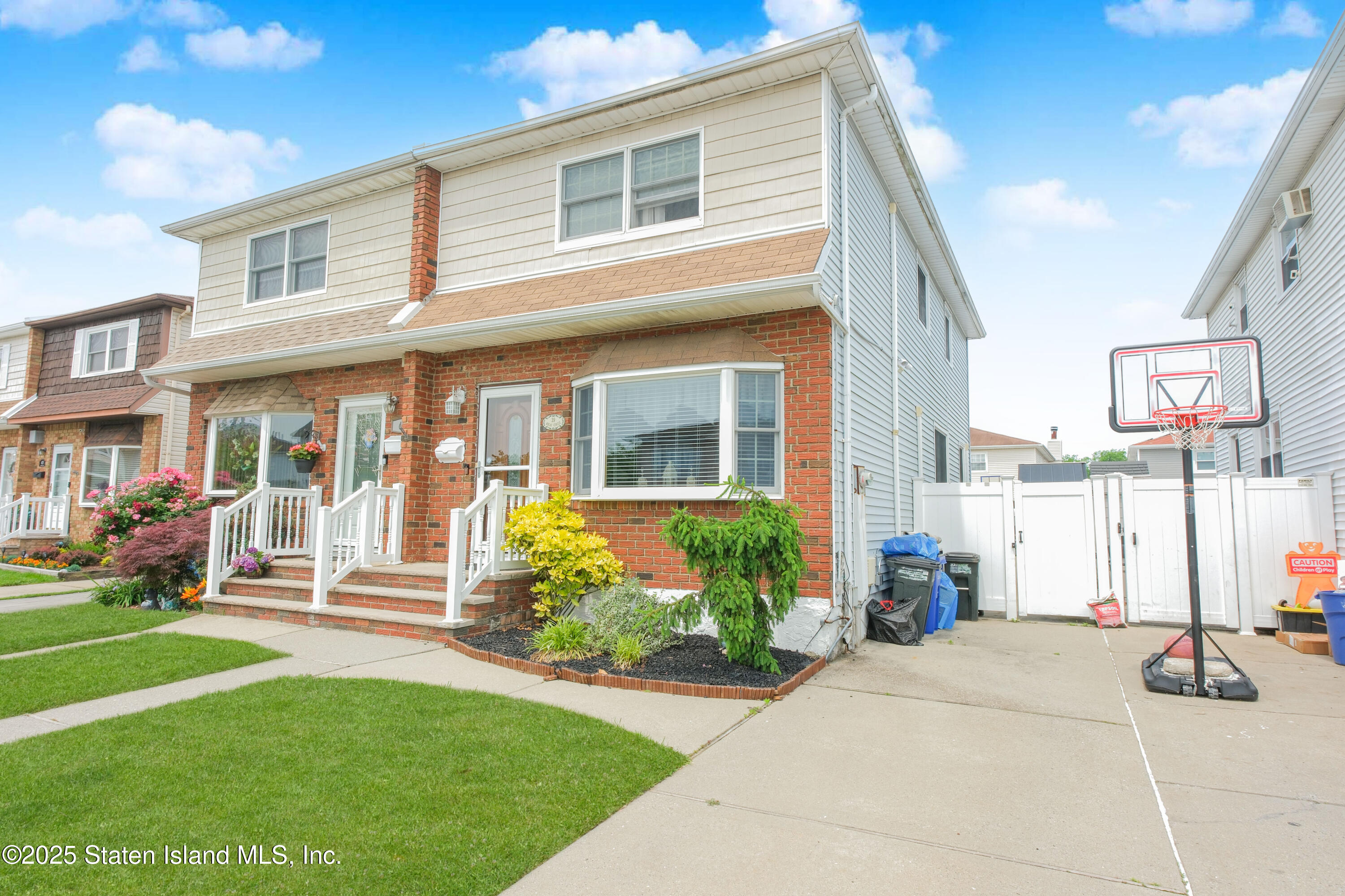 39 Adlai Circle, Staten Island, New York image 4