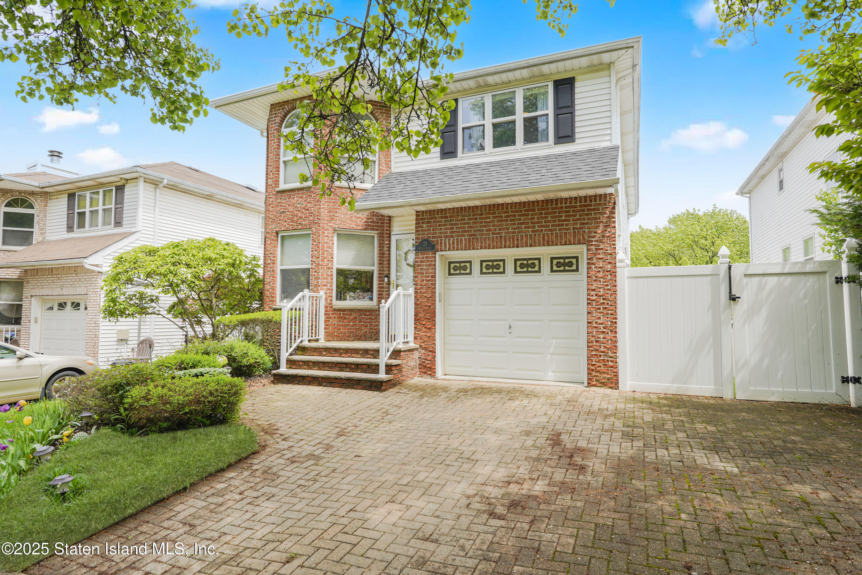 23 Helene Court, Staten Island, New York image 3