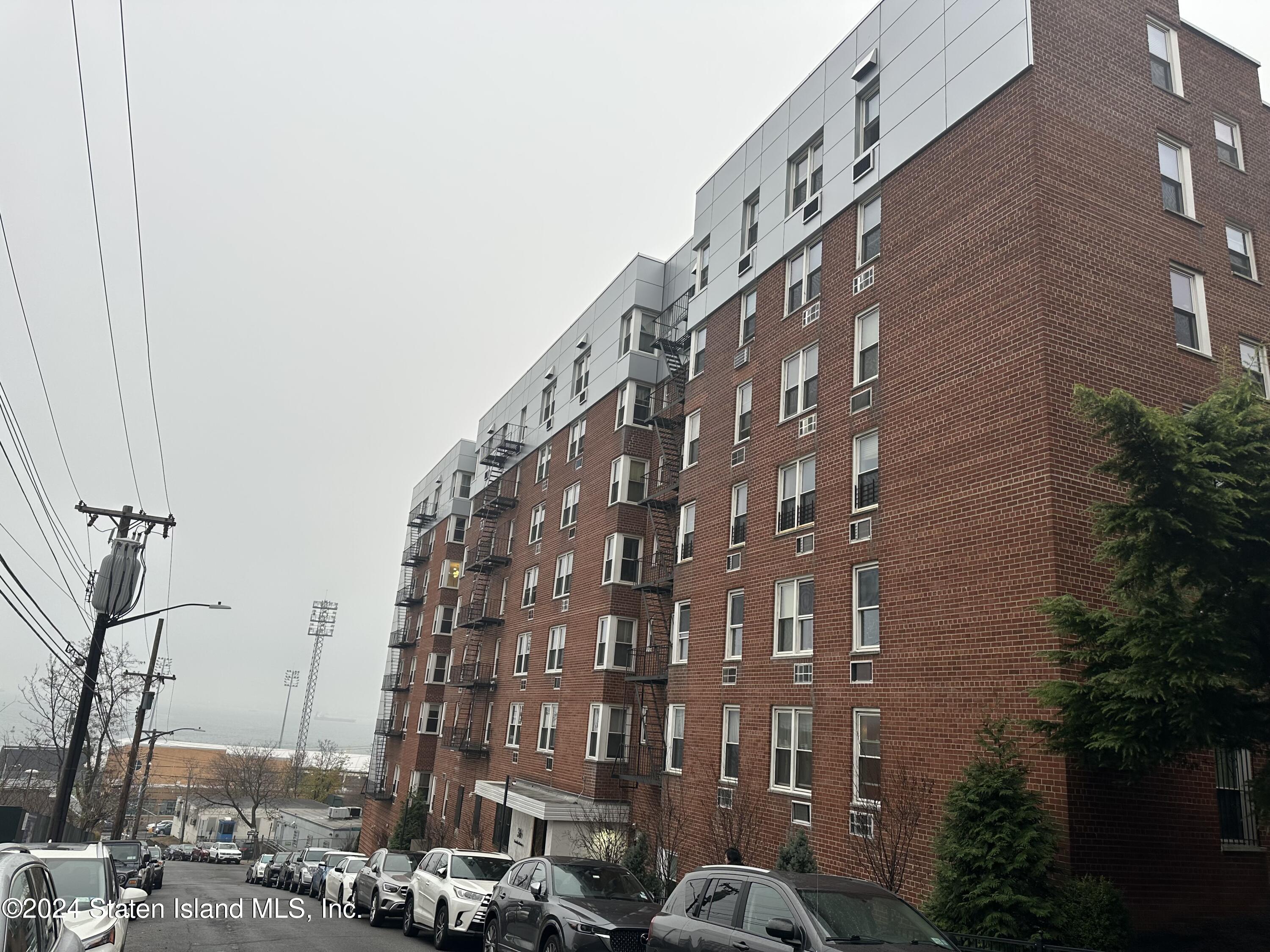 36 Hamilton Avenue #6J, Staten Island, New York image 2