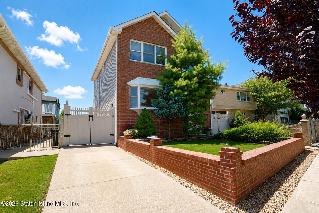 Photo of 124 Reid Avenue, Staten Island, NY 10305 (MLS # 2603884)