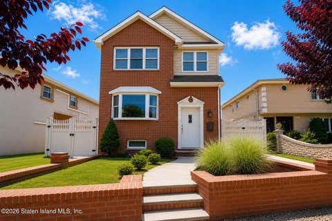 Photo of 124 Reid Avenue, Staten Island, NY 10305 (MLS # 2603884)