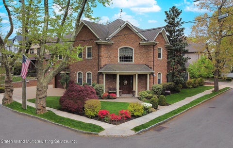 Multifamily For Sale - 4 Grace Road<br/> Staten Island, NY 10306