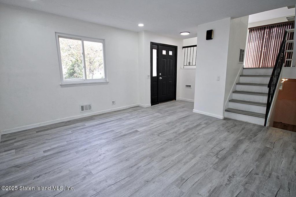 Photo of 107 Denker Place, Staten Island, NY 10314 (MLS # 2505802)