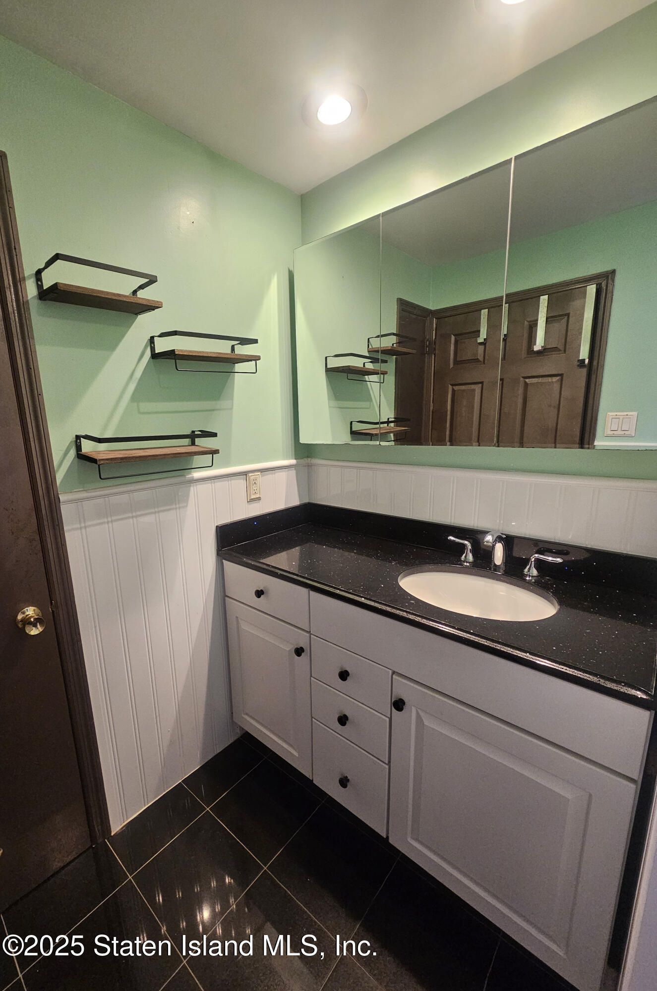 9 Center Street, Hicksville, New York image 29