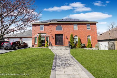 Photo of 45 Poe Street, Staten Island, NY 10307 (MLS # 2602034)