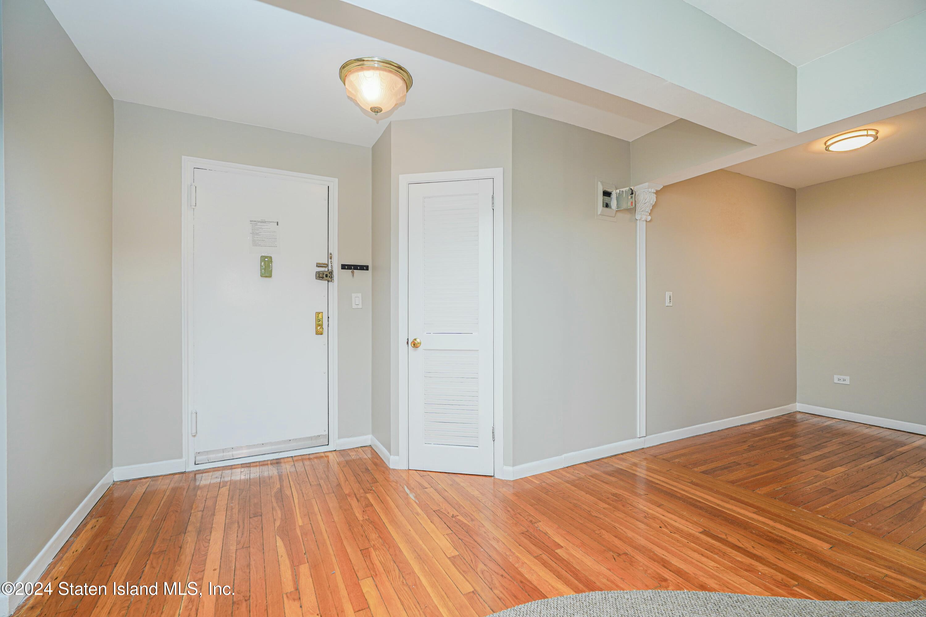 830 Howard Avenue #4B, Staten Island, New York image 4