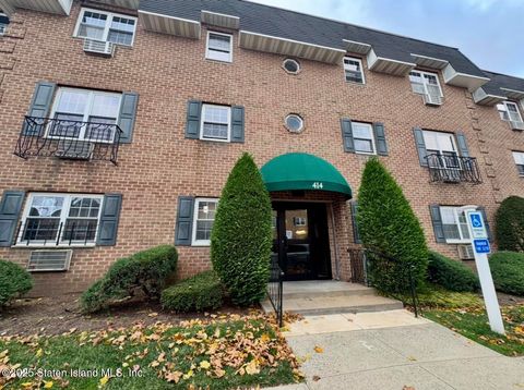 Photo of 414 Maryland Avenue #2a, Staten Island, NY 10305 (MLS # 2506227)
