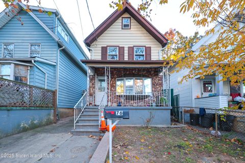 Photo of 76 Simonson Avenue, Staten Island, NY 10303 (MLS # 2506613)