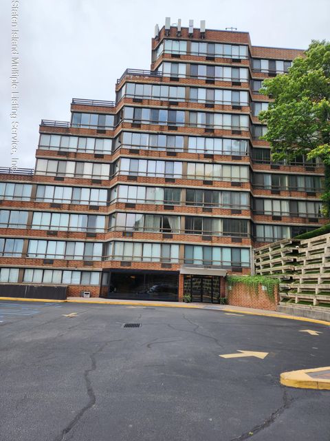 Photo of 755 Narrows Rd North Rd #1209, Staten Island, NY 10304 (MLS # 1163137)
