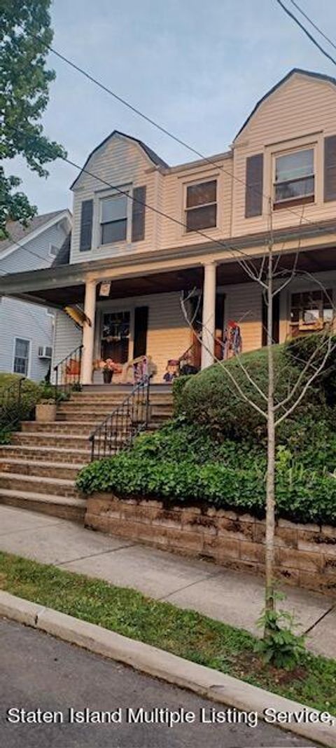 Photo of 50 Dudley Avenue, Staten Island, NY 10301 (MLS # 1162687)