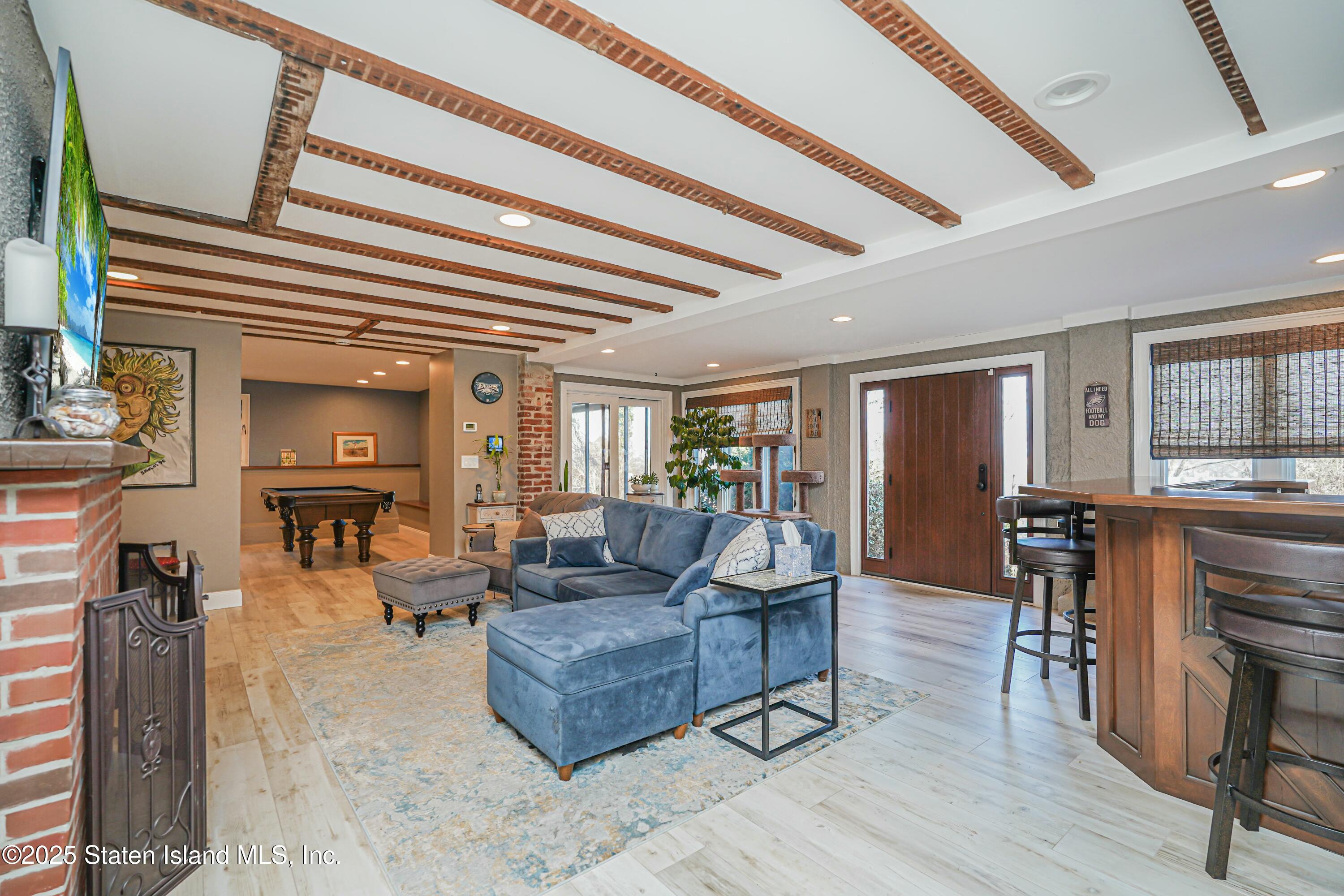 Staten Island, New York 10304, United States, 3 Bedrooms Bedrooms, ,3 BathroomsBathrooms,Residential,Pending,15294