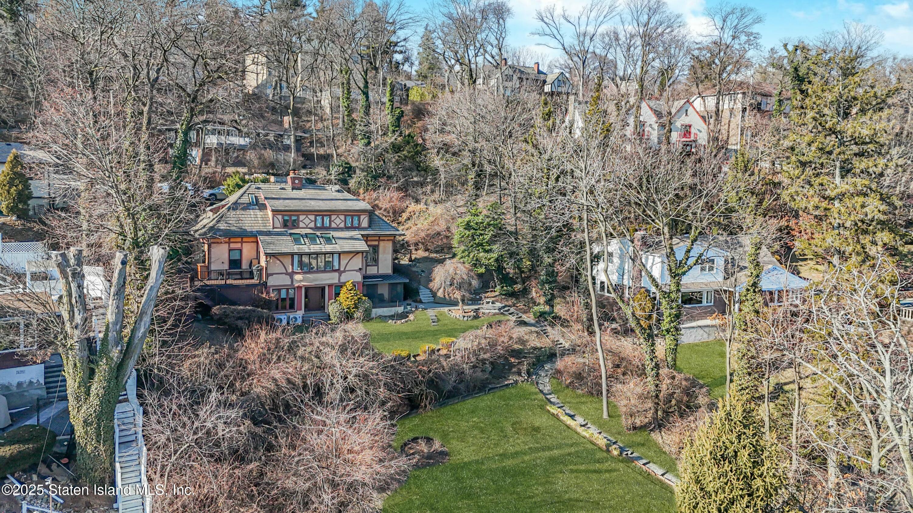 Staten Island, New York 10304, United States, 3 Bedrooms Bedrooms, ,3 BathroomsBathrooms,Residential,Pending,15294