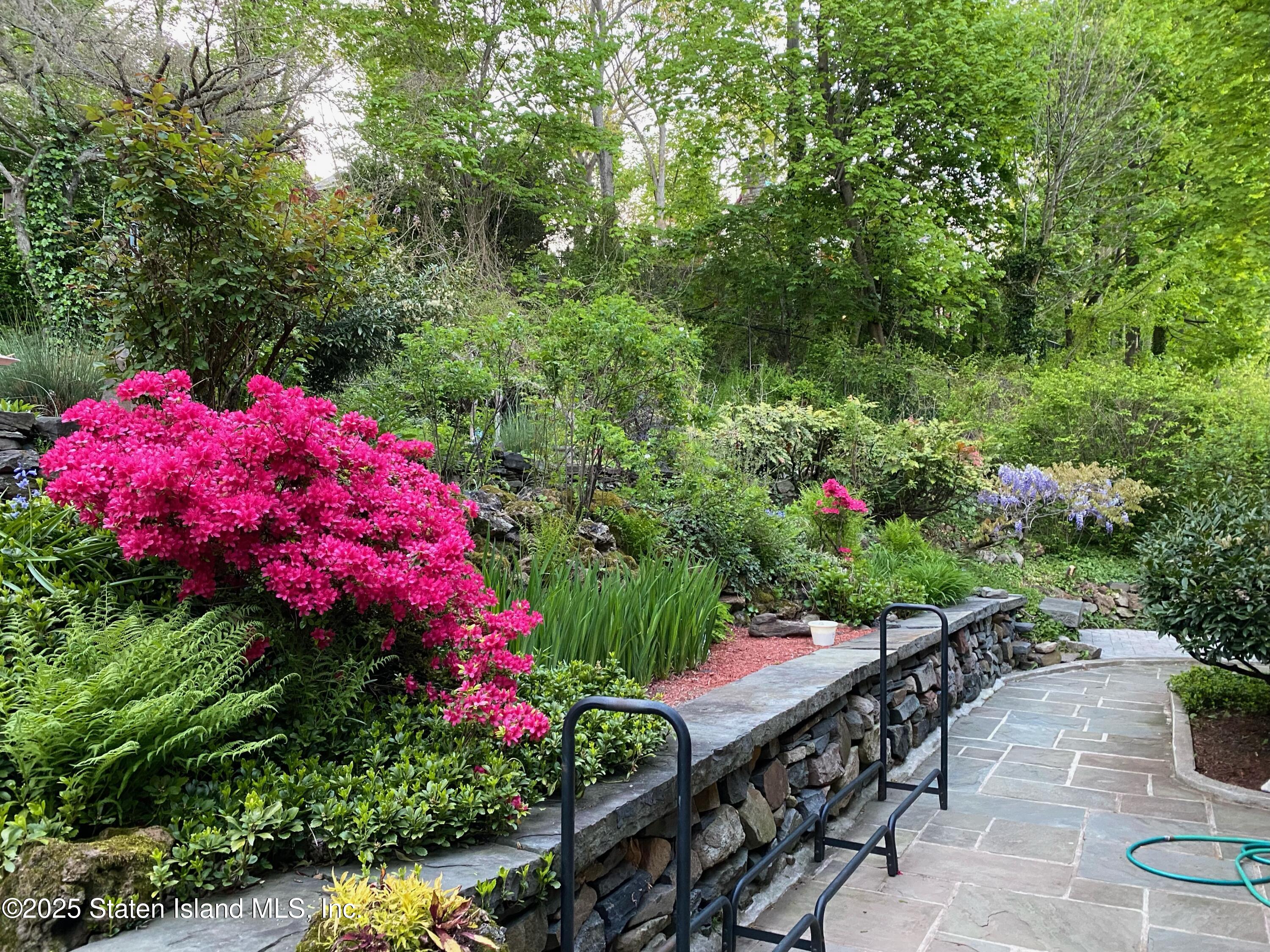 Staten Island, New York 10304, United States, 3 Bedrooms Bedrooms, ,3 BathroomsBathrooms,Residential,Pending,15294